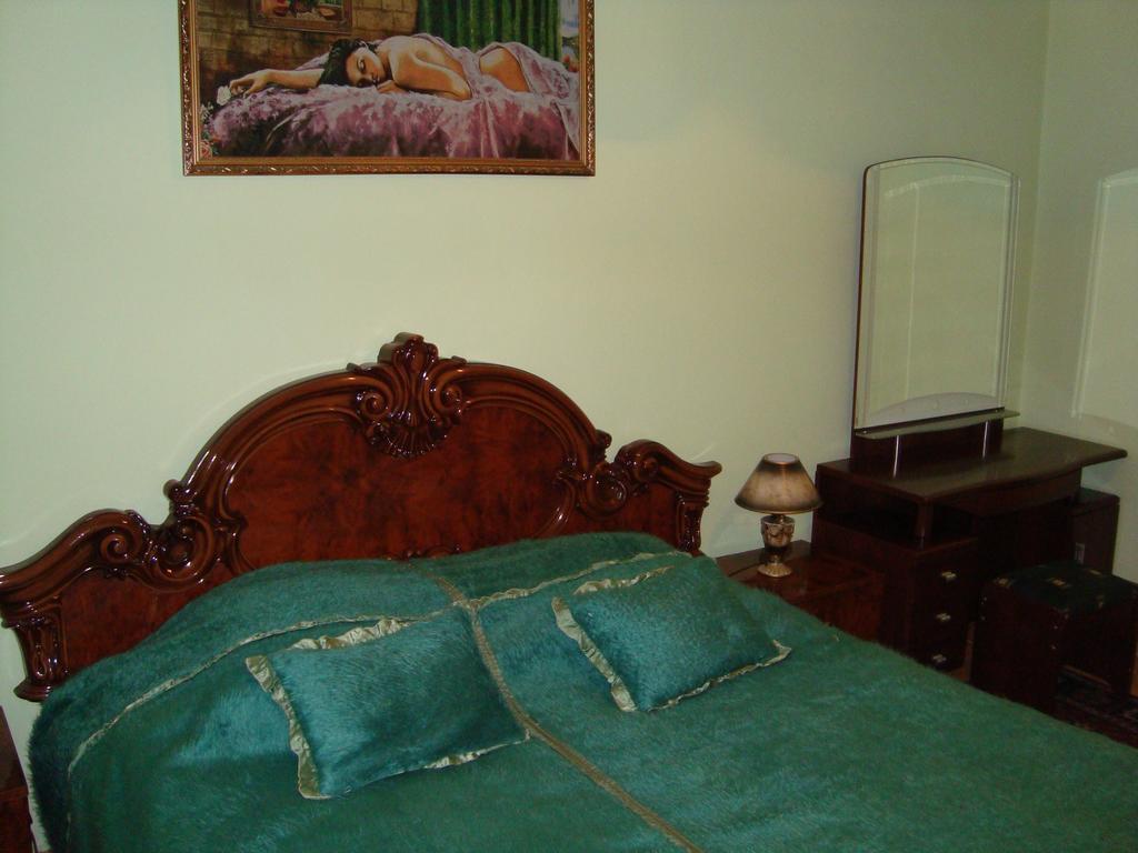 Apartment Narine Jerevan Buitenkant foto