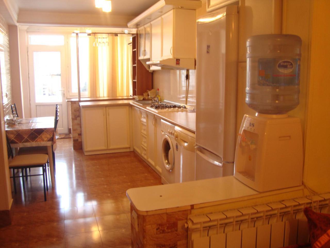 Apartment Narine Jerevan Buitenkant foto