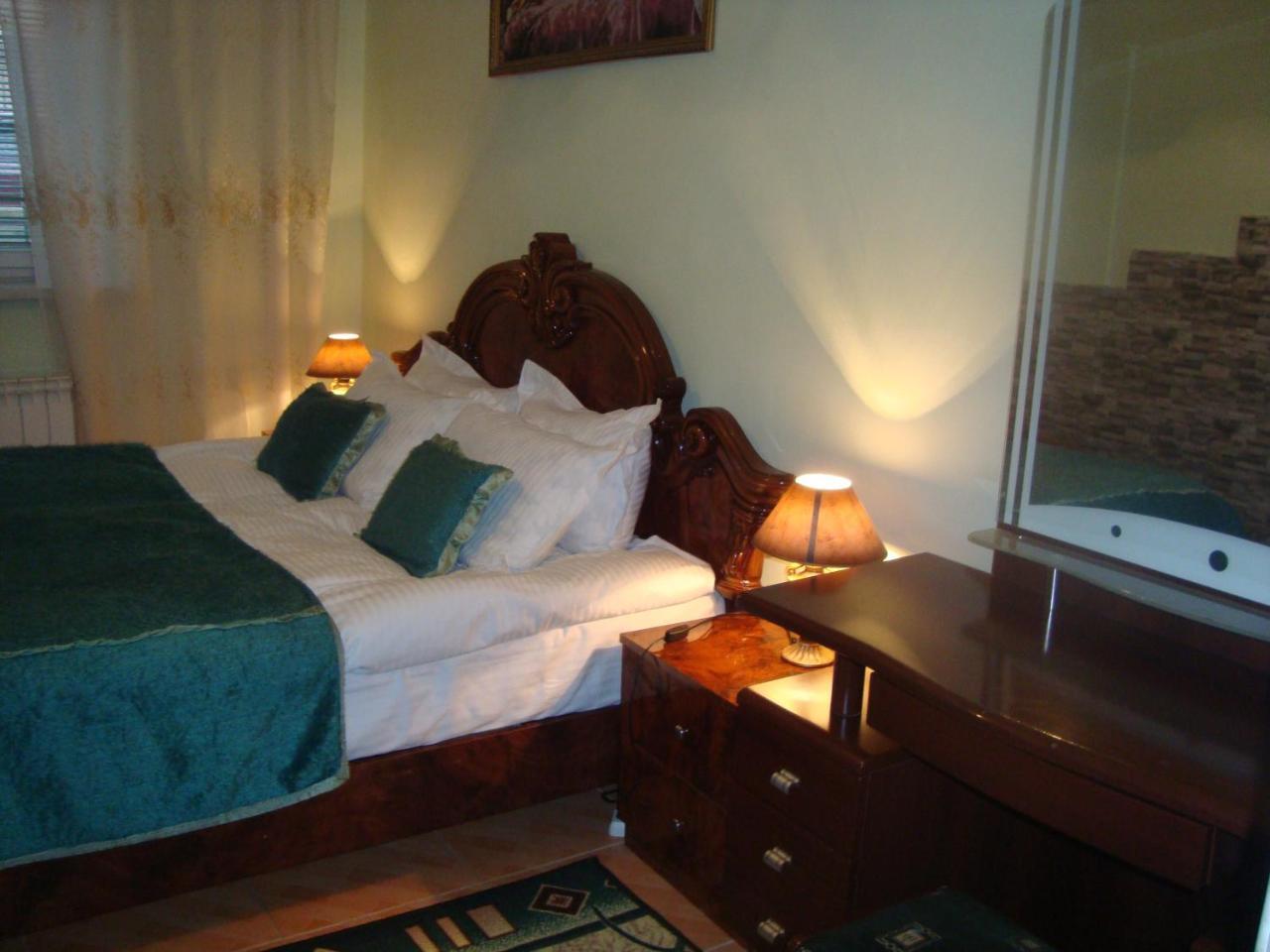 Apartment Narine Jerevan Buitenkant foto